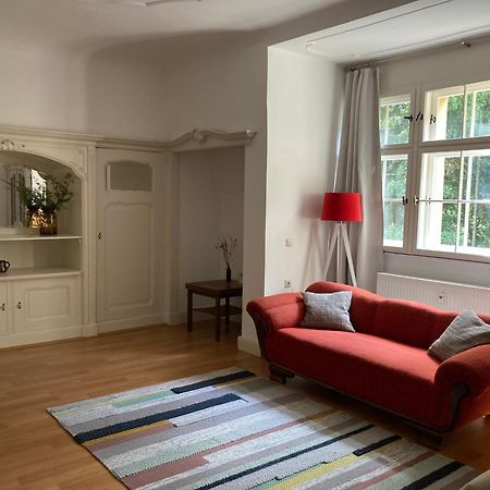 Kavaliershaus Krumke - Gaestehaus Im Schlosspark - Schluesselbox - Kein Tv Hotel Екстериор снимка