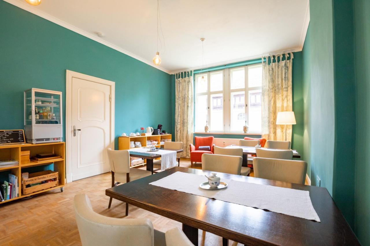 Kavaliershaus Krumke - Gaestehaus Im Schlosspark - Schluesselbox - Kein Tv Hotel Екстериор снимка